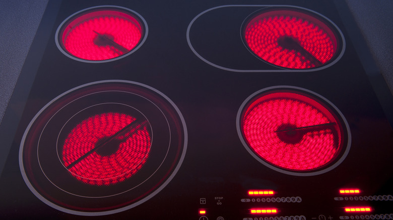 Halogen cooktop with burners lit