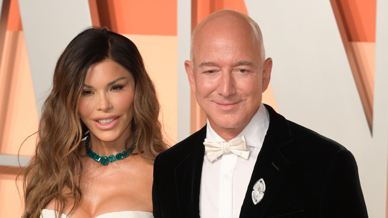 Jeff Bezos and Lauren Sanchez pose together
