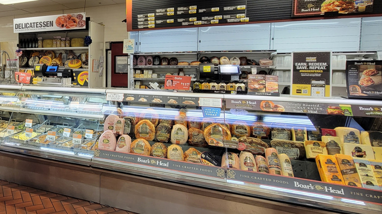 Deli counter