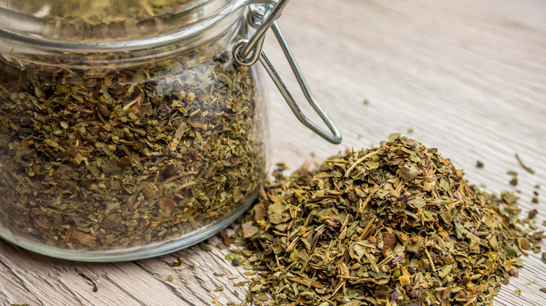 dried basil