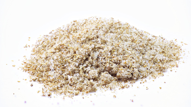pile of celery salt