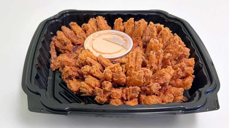 Close up of Texas Roadhouse's Cactus Bloom and Sauce