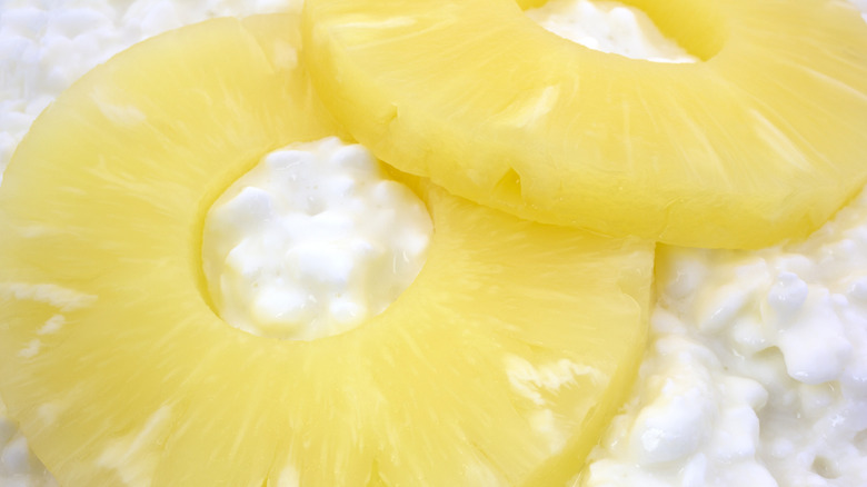 Pineapple rings and cottage cheese