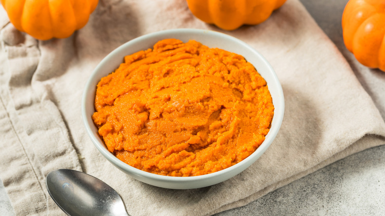 Bowl of pumpkin puree