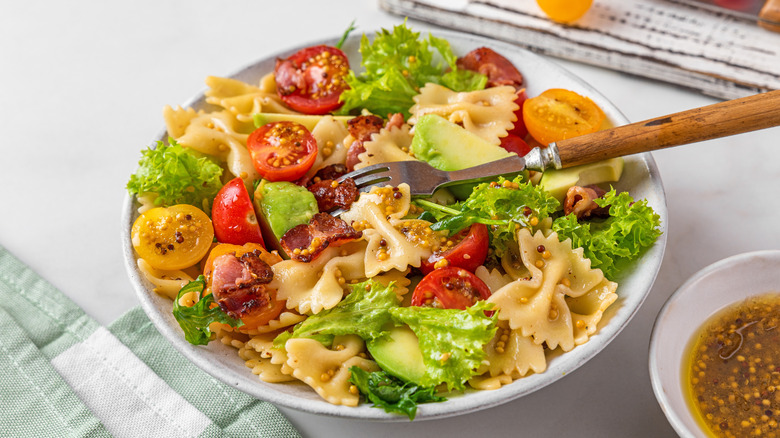 Pasta salad with Dijon vinagrette