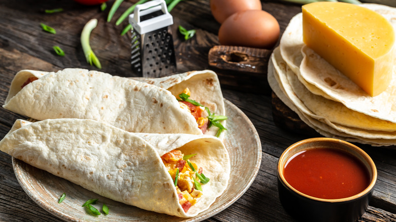 Breakfast burritos with ingredients