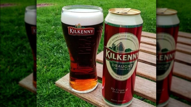 Kilkenny Ale can pint outside