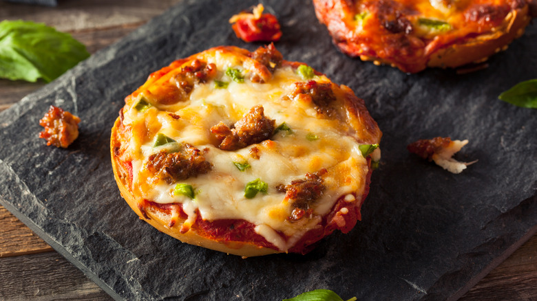 Pizza bagel with sausage