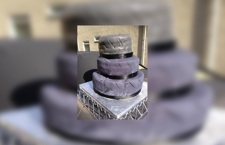 EBay Cake Sale