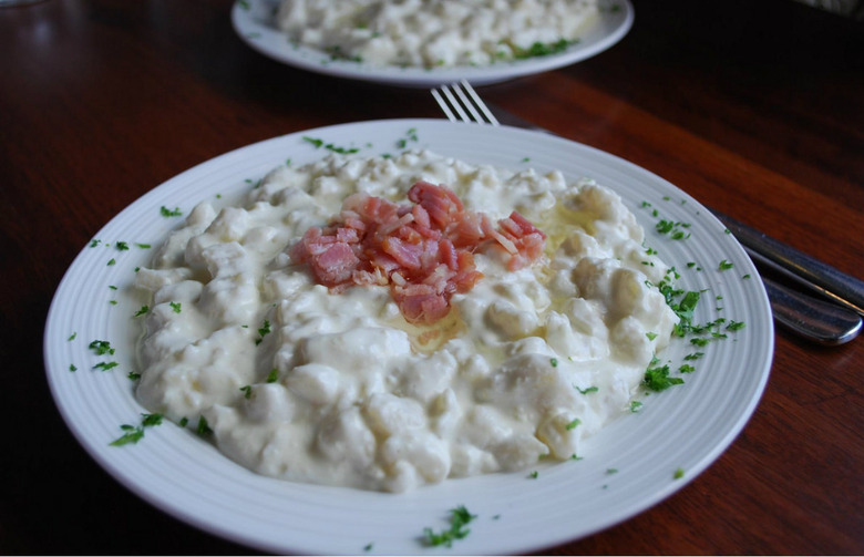 Slovakia: Bryndzové Halušky