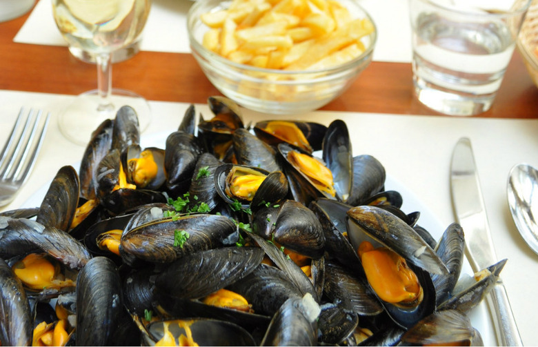 Belgium: Moules-Frites