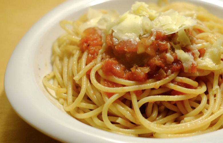 Italy: Spaghetti al Pomodoro