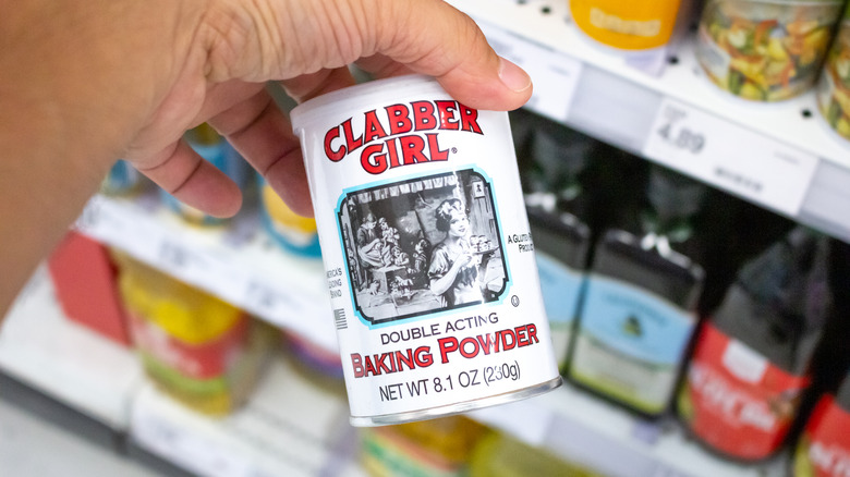 Baking powder container