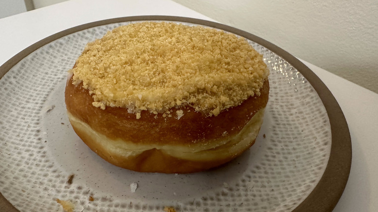 apple crumb donut