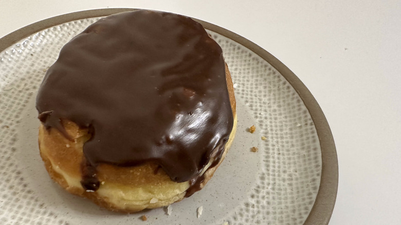 boston cream donut