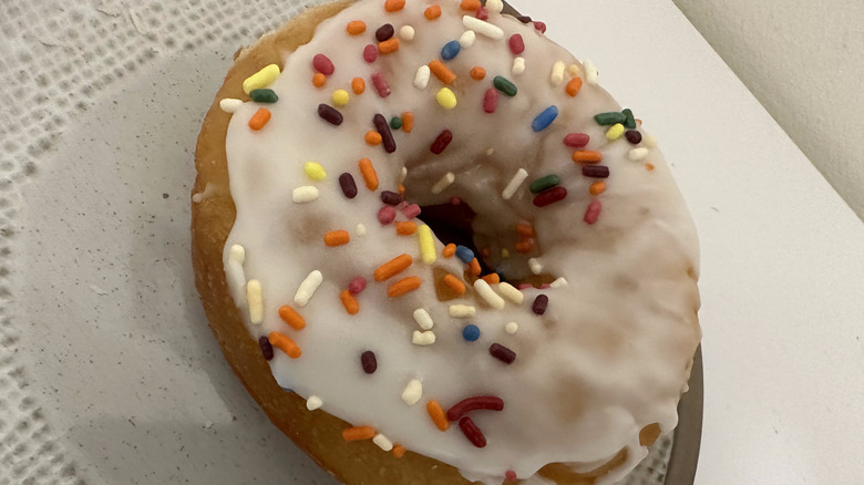 vanilla frosted donut