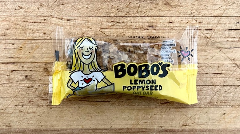 Lemon Poppyseed oat bar