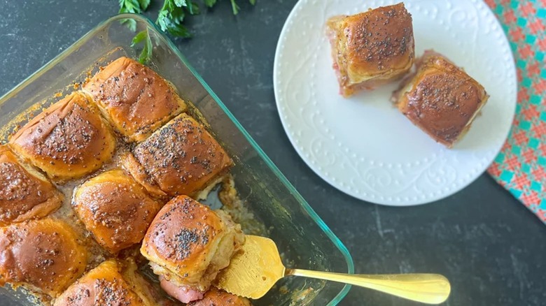 Ham and cheese sliders plated