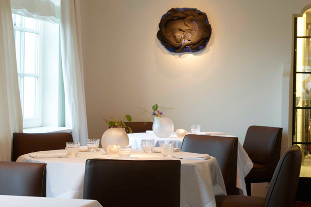 2. Hof van Cleve (Kruishoutem, Belgium) 