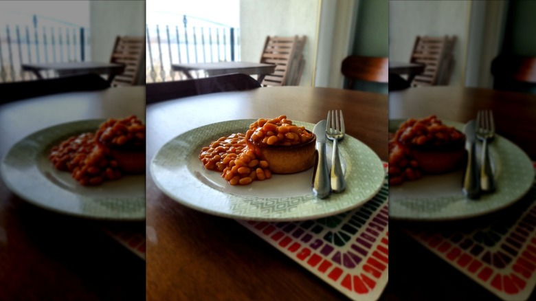 Pie and beans