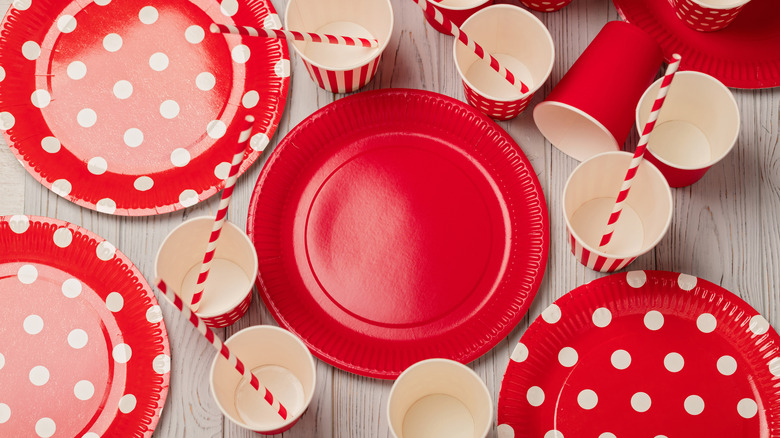 Festive-looking disposable plates