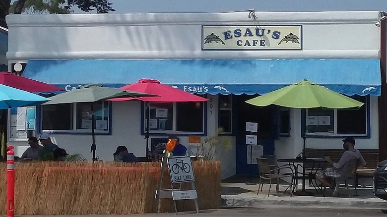 Esau's Café