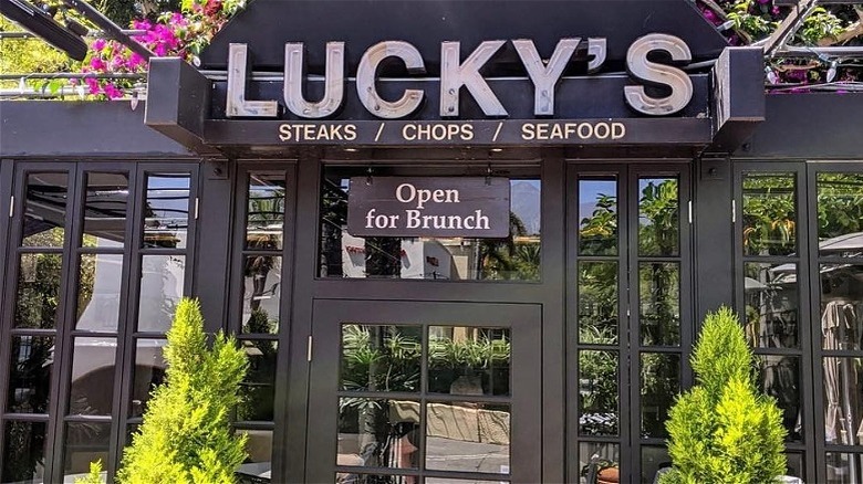Lucky's restaurant