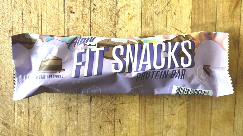 Alani Nu Fit Snacks Chocolate Cake bar