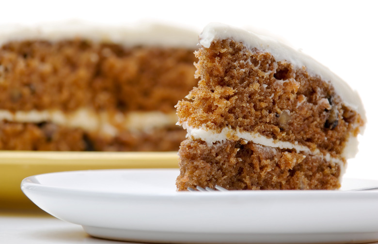 Scrumptious Carrot Cake With Cream Cheese Frosting