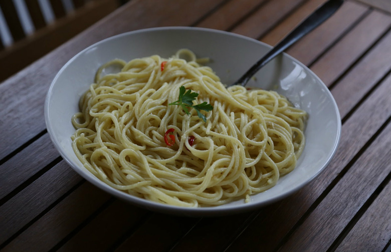 Whole-Wheat Spaghetti with Heirloom Tomatoes