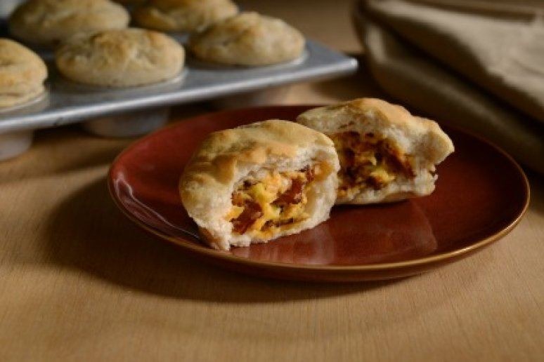 Bacon 'n Egg Stuffed Biscuits