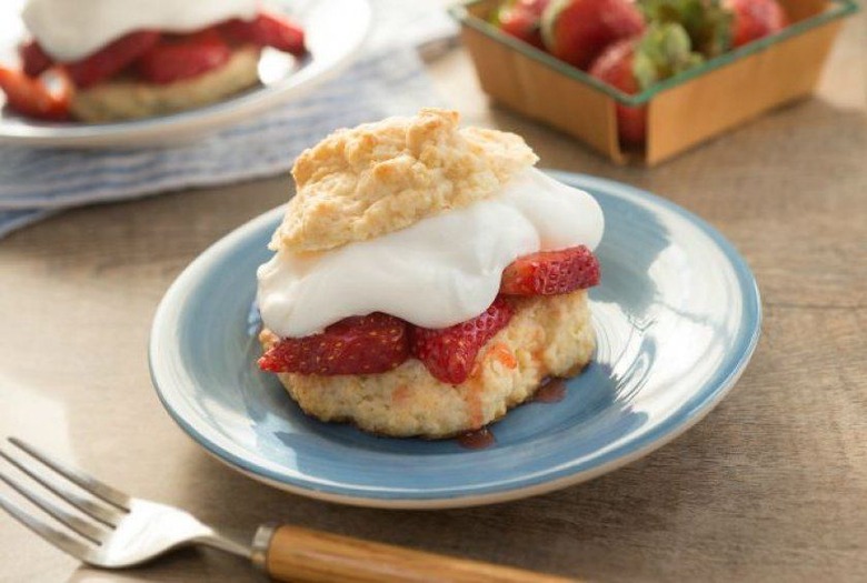 Old-Fashioned Berry Shortcakes