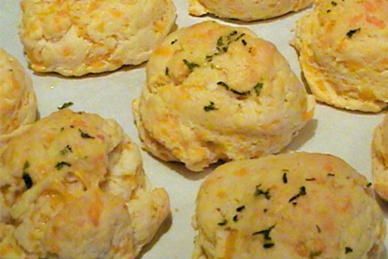 Red Lobster's Cheddar Bay Biscuits