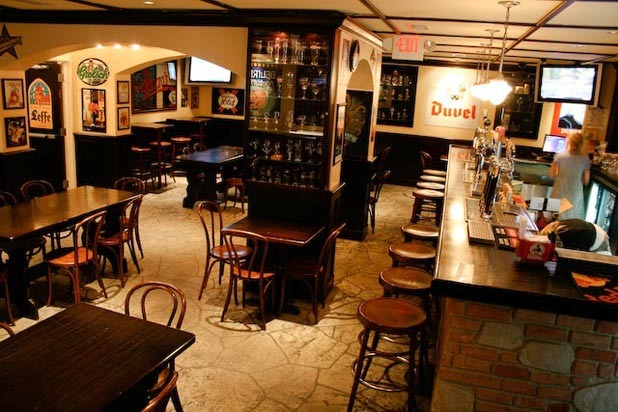 #23 Pazzo's Pizza Pub: University of Kentucky — Lexington