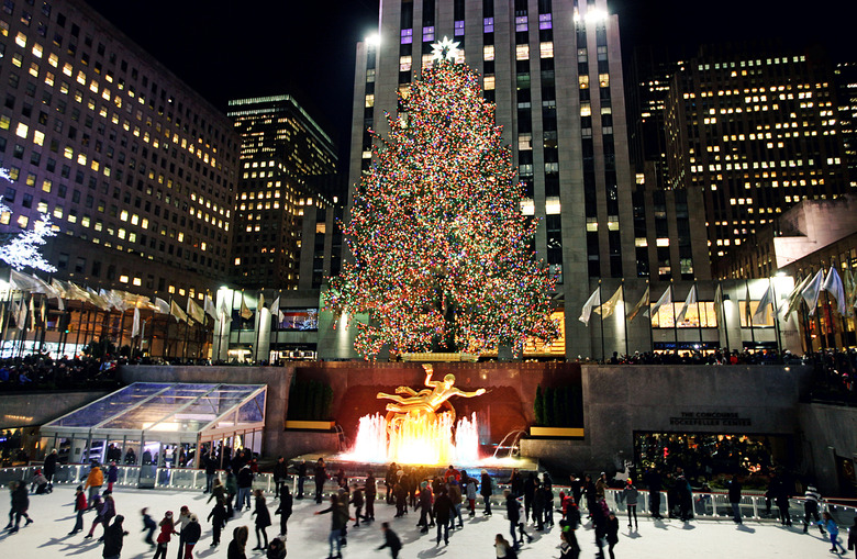 35 American Towns That Do Christmas Right
