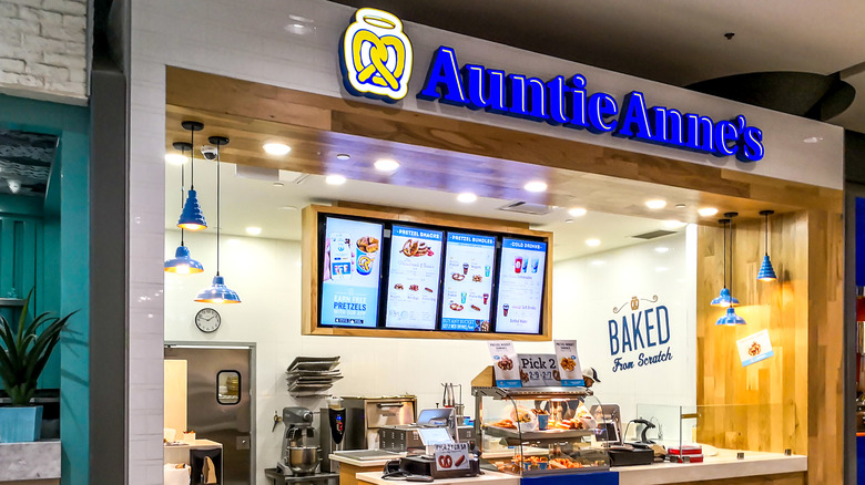 Auntie Anne's storefront