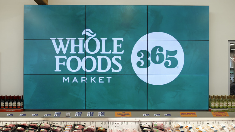 365 by Whole Foods sign