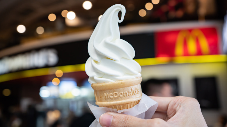 Vanilla soft serve ice cream