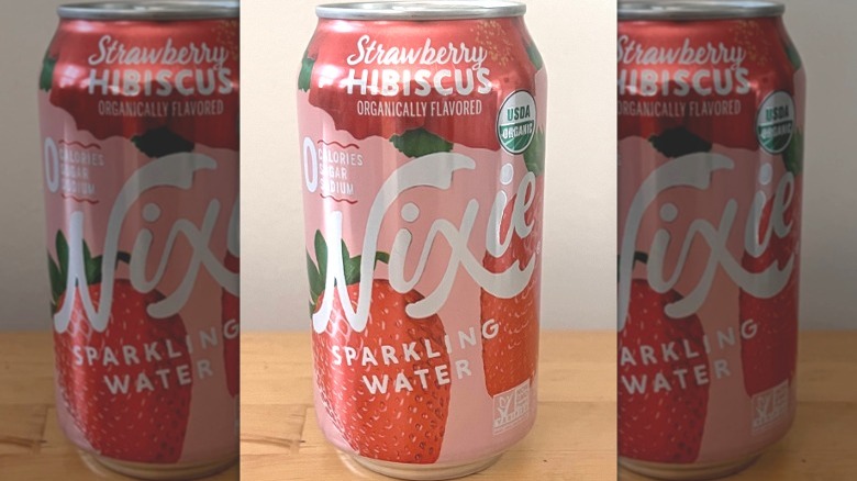 Strawberry Hibiscus Nixie can