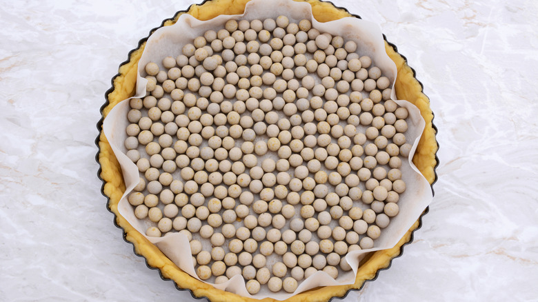 Pie crust with pie weights