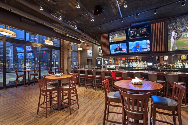 Tony C's Sports Bar & Grill (Boston, Massachusetts)