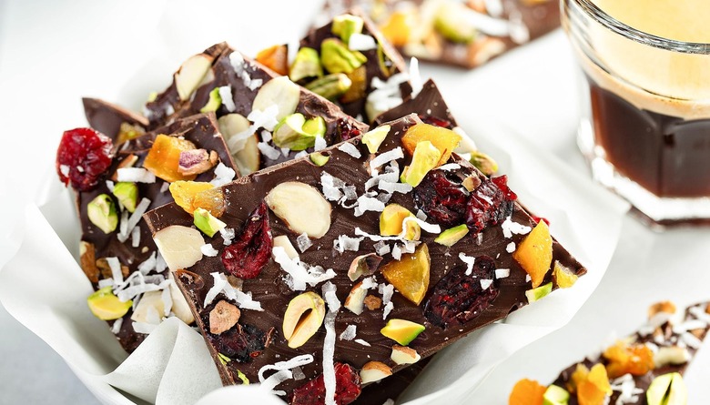 Best Edible Gifts to Make This Holiday Season