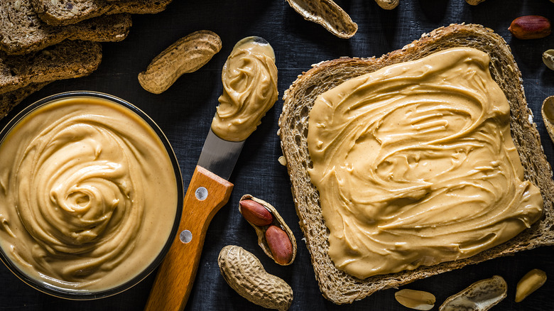 Nut butter and nuts