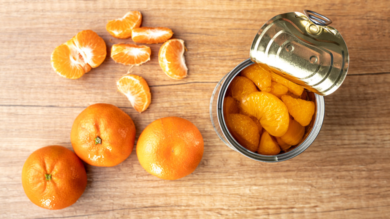 Fresh and canned mandarin oranges