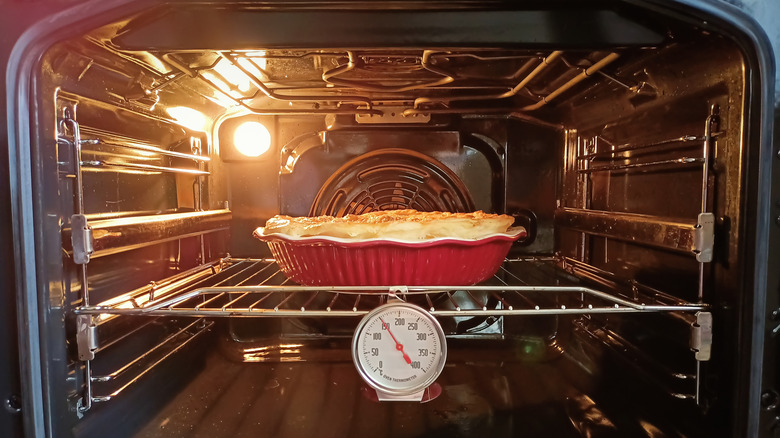 Oven thermometer in an oven