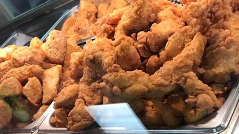 fried chicken in bin at Exxon gas station
