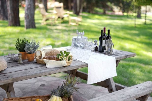 Picnic table