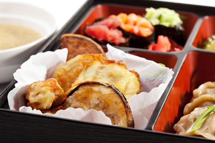 Put Each Food in a Separate Dish (Japan)