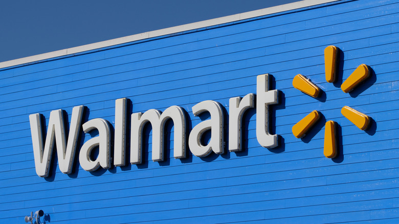 Walmart sign