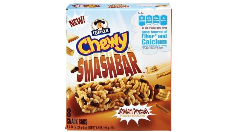Package of Quaker Chewy Smashbar Graham Pretzel snack bars